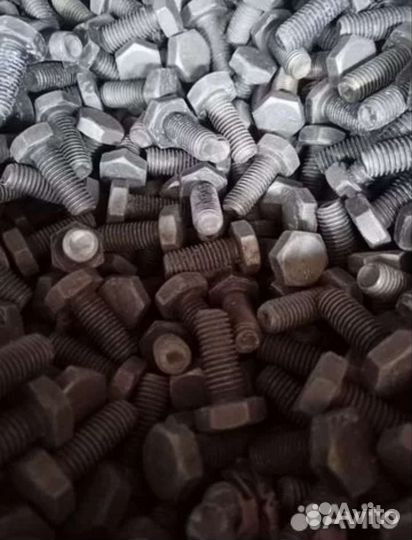 Болты на 8; 10; 17