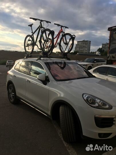 Багажник Yakima на Porsche Cayenne, 2010—2018 гг