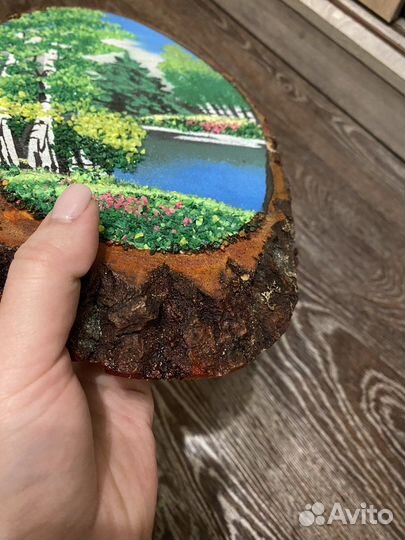 Картина на срезе дерева новая