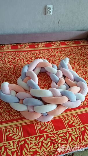 Бортик косичка в кроватку