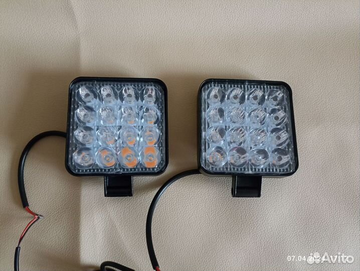 Стробоскопы желтые LED 2 шт + пульт 12-24v