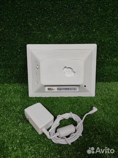 Цифровая фоторамка Philips 7FF2