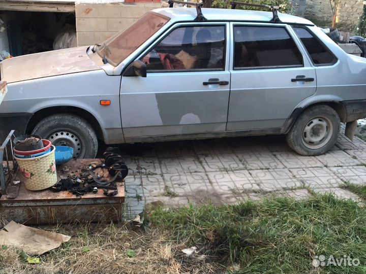 ВАЗ 21099 1.6 МТ, 1998, битый, 210 000 км