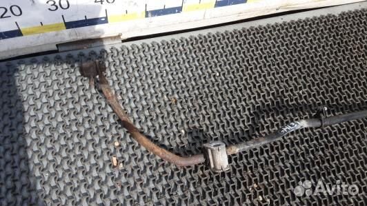 Стабилизатор поперечной устойчивости заднего моста