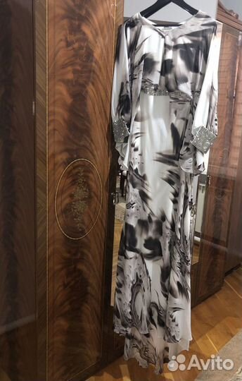 Платье вечернее