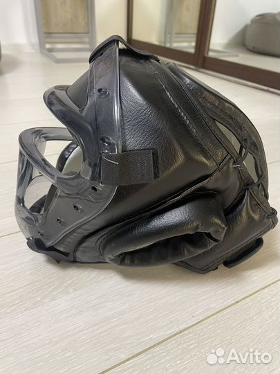 Шлем для единоборств