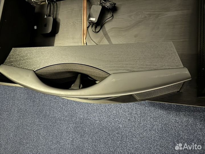 Центральный канал Martin Logan ESL Motif