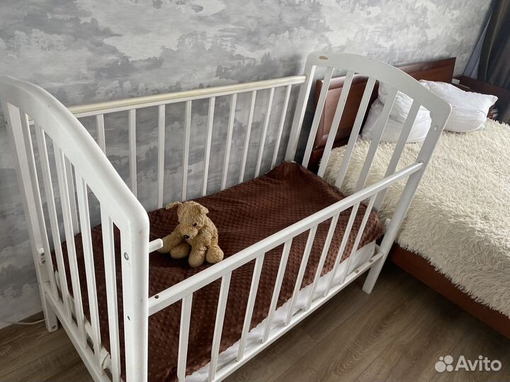 Детская кроватка 120х60 с продольным маятником