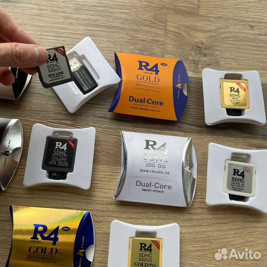 R4 3DS Флеш Картридж