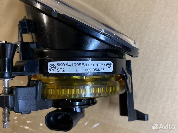 Фара противотуманная левая volkswawagen jetta