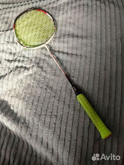 Ракетка для бадминтона