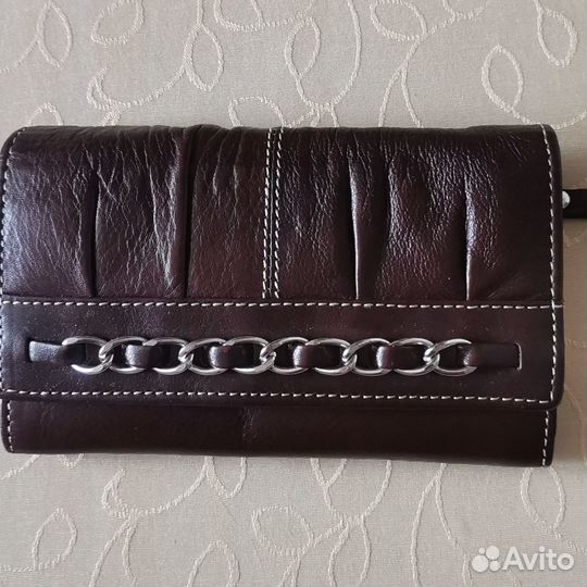 Кошельки, косметичка, бусы