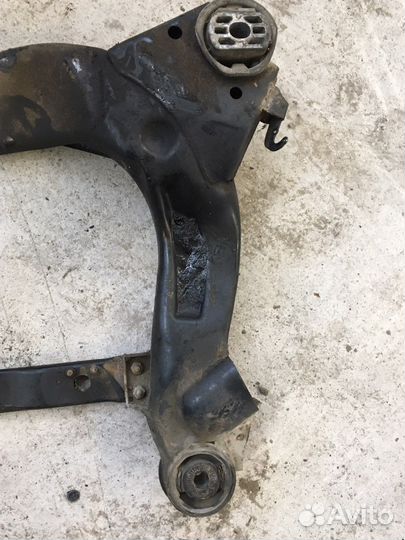 Передний подрамник Volkswagen Phaeton(2115)