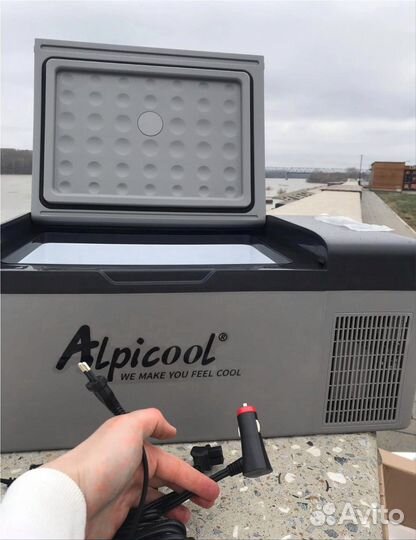 Автохолодильник новый