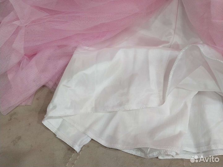 Нарядное платье для девочки 122 128