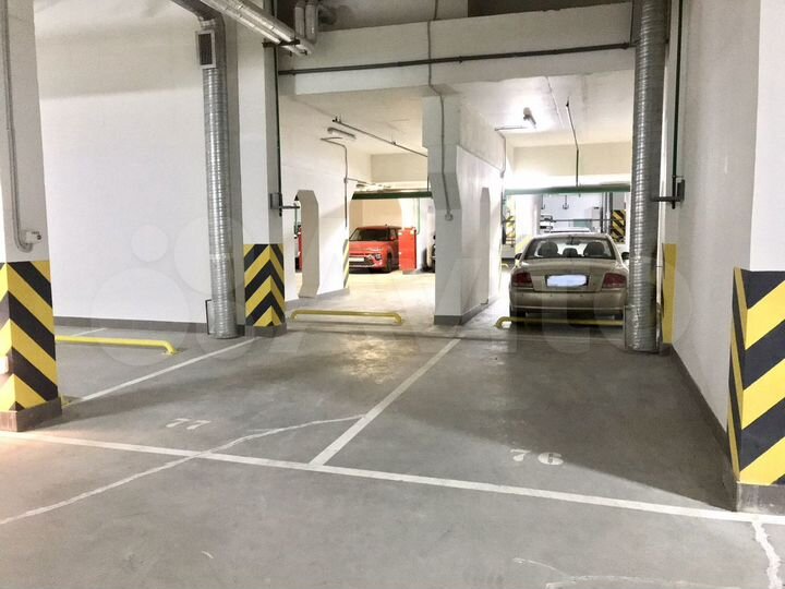 Машиноместо, 15 м²