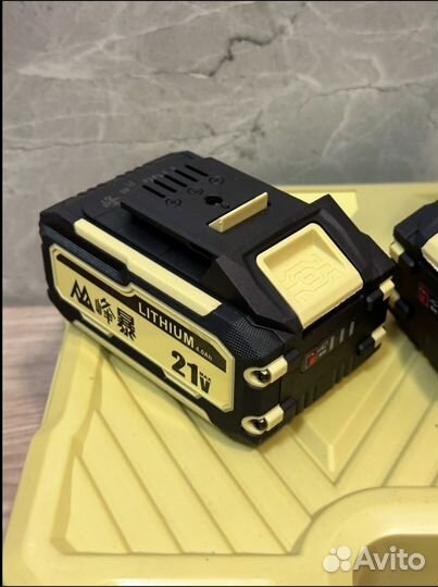 Шуруповерт бесщеточный оригинал