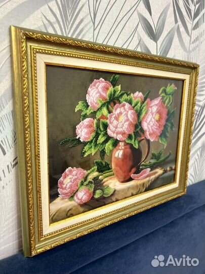 Картина вышитая крестом бисером Пионы