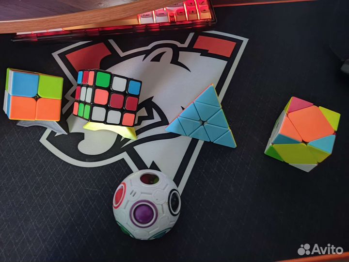 Профессиональные головоломки и кубик рубика