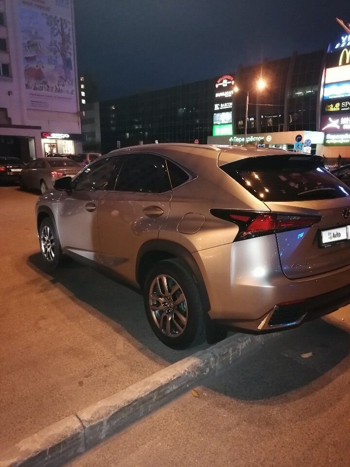 Lexus NX: фото владельца
