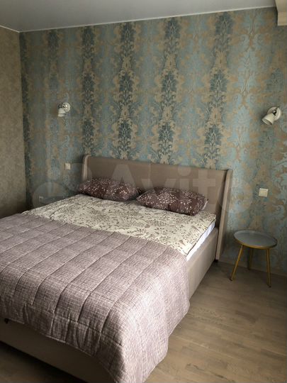 2-к. квартира, 72 м², 8/18 эт.