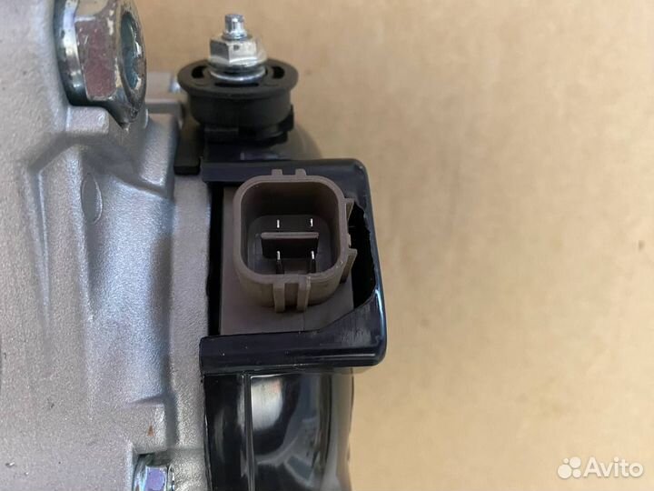 Генератор Lexus GS300/Crown GRS182/ и др