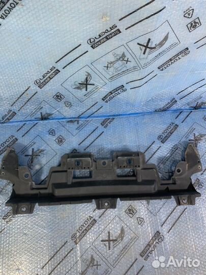 Накладка бампера передняя Toyota Land Cruiser