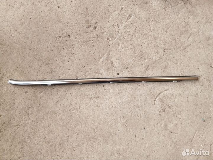 Молдинг передней левой двери Kia Sportage 4