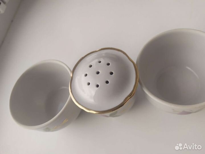 Чашки, блюдца, солонки, розетки, фарфор