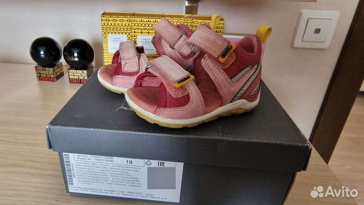 Сандали для девочки Ecco 19 размер