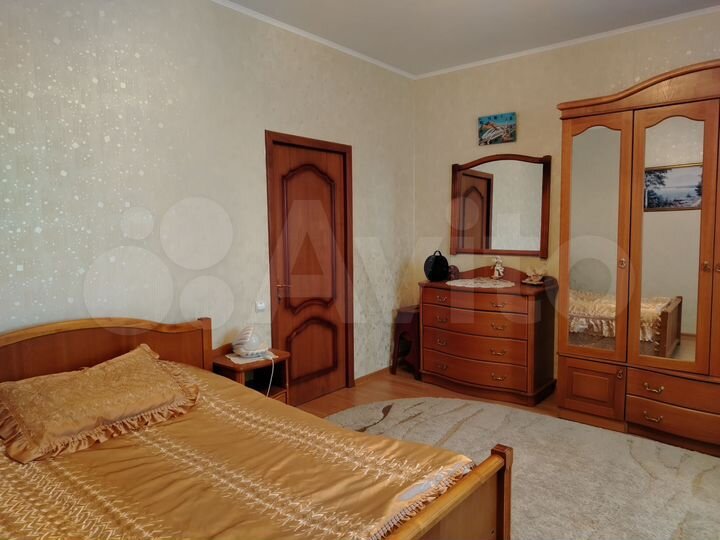 Дом 187,3 м² на участке 10 сот.