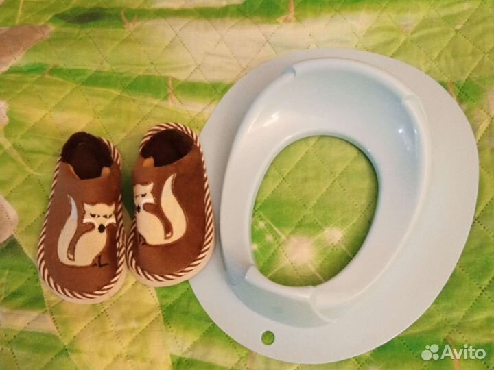 Детское сиденье на унитаз