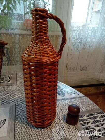 Штоф плетённый