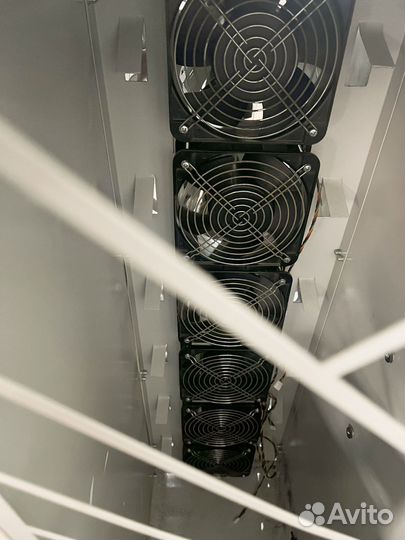 Корпус с разделением потоков на 12карт cryptone