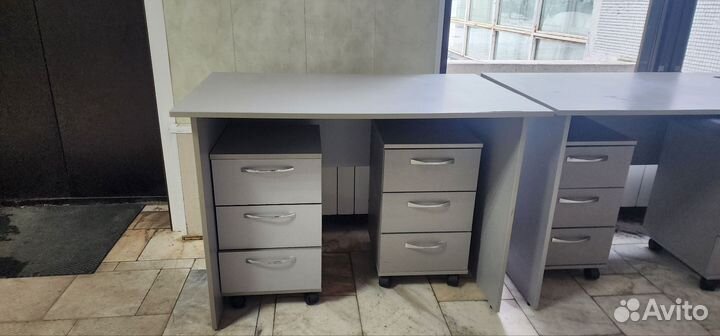 Письменный стол