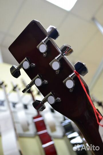 Гитара новая