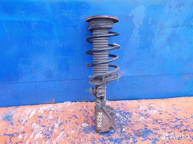 Стойка передняя правая Ford Mondeo 5 2014-2019