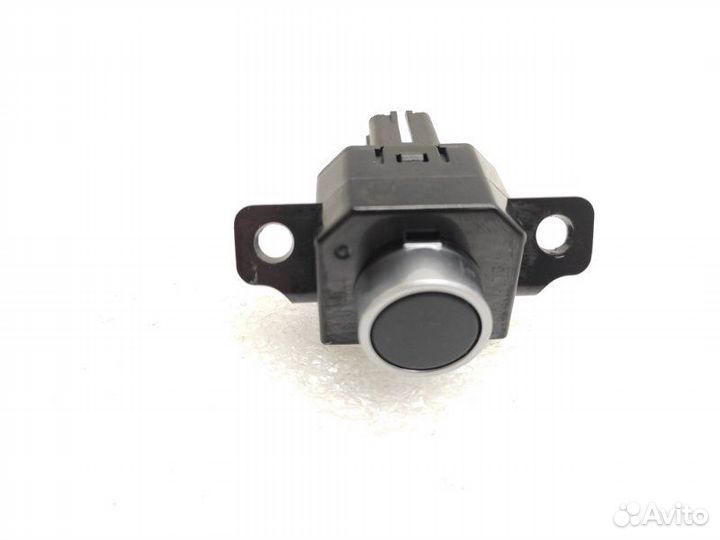 Кнопка открывания бардачка Land Rover Discovery 5