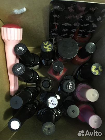 Лампа для ногтей и гель лаки