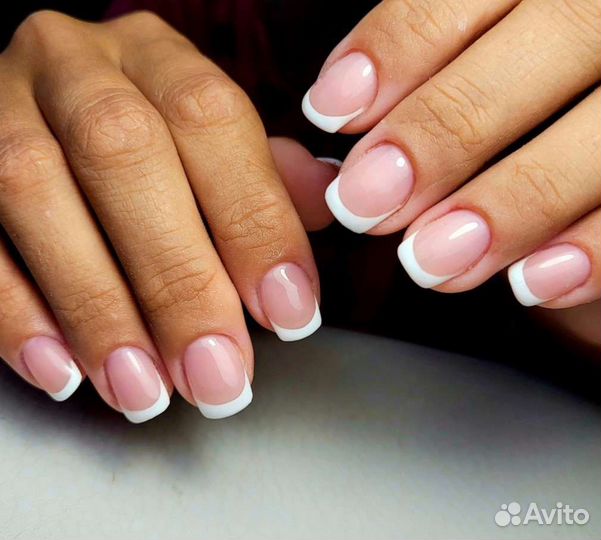Маникюр с покрытием гель-лаком
