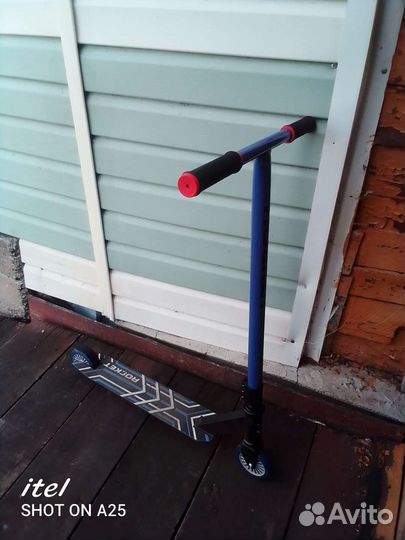 Трюковой самокат