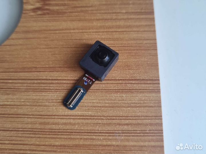 Фронтальная камера samsung s21 + plus