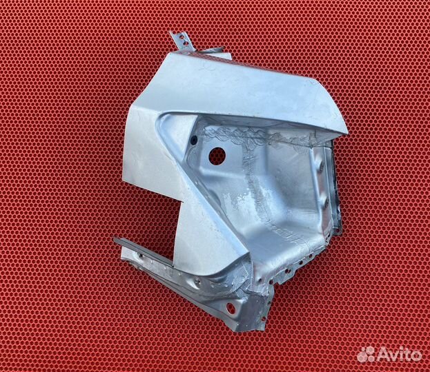 Уголок заднего левого крыла Chevrolet Cruze