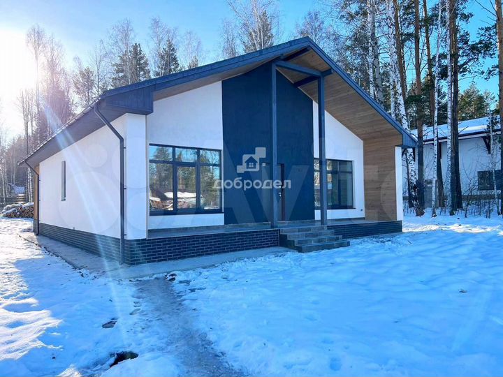 Коттедж 146 м² на участке 10,5 сот.