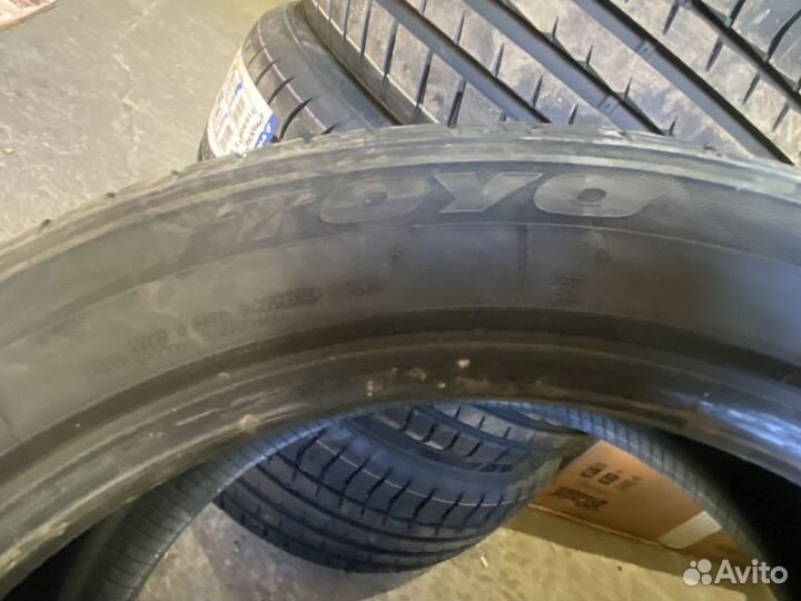 Toyo Tranpath MPZ 215/50 R17