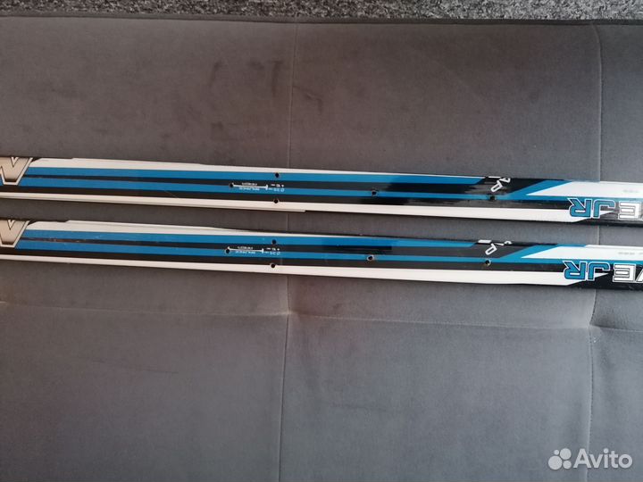 Лыжи беговые детские 150 бу