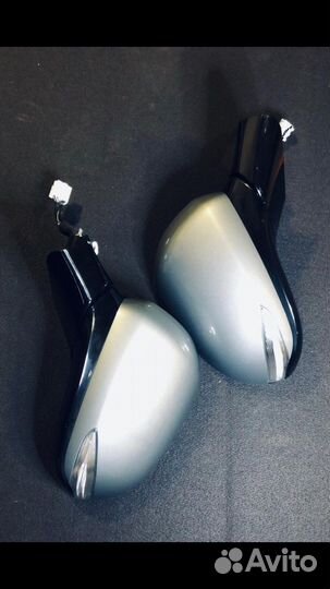 Боковое зеркало