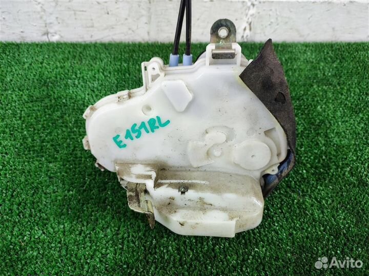 Замок двери задней левой Honda Civic 4D (FD) 2006