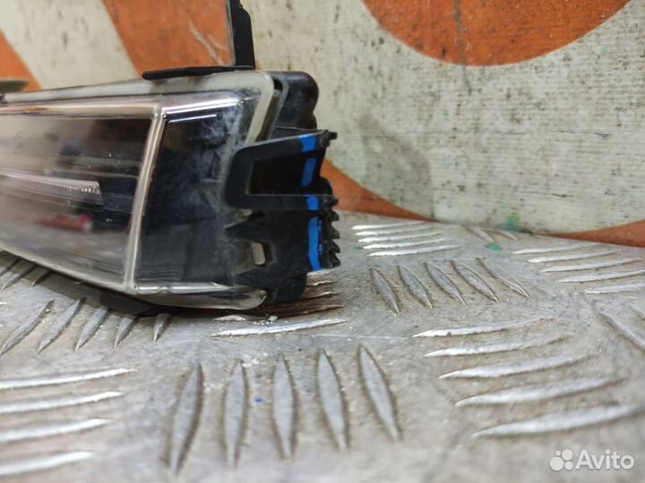 Птф правый Land Rover Range Rover Velar L560