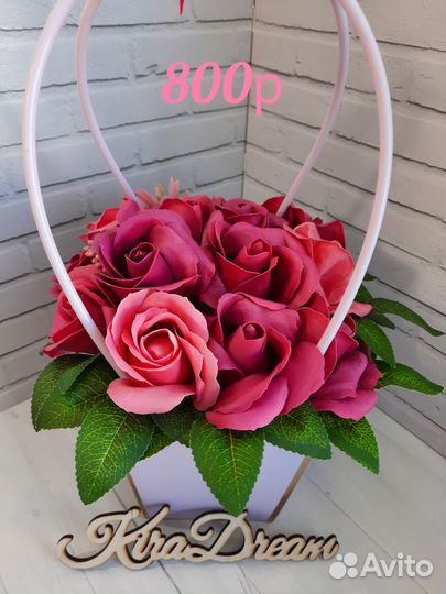 Букеты из пенных роз в коробке